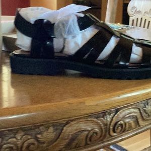 Madewell. Cari Fisherman sandals